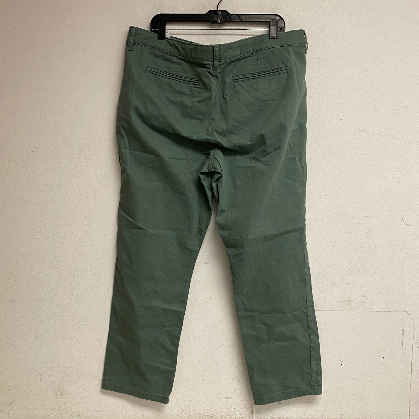 St. John's Bay Woman's Relaxed Fit Girl Pant Mid-Rise Easy Pants Size 16 Laurel