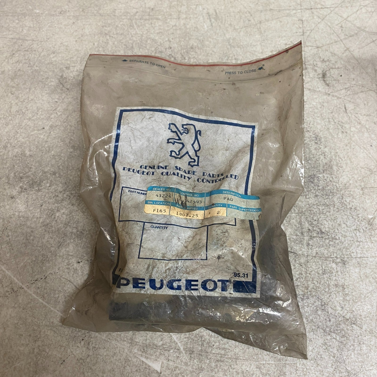 Selected Variant Image