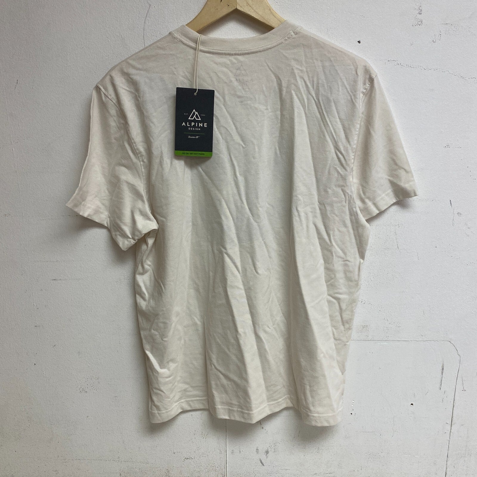 Alpine Design Men's AD M CO Graphic Print Tee Whisper White DM13102SD New