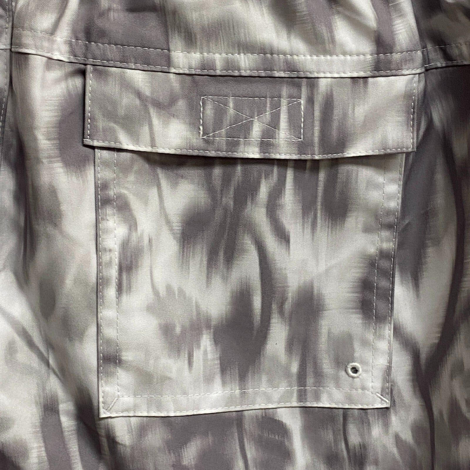 DSG Men's 6" Rec Shorts Palm Life Pure White Floral Stylish Relaxed DAM12111PRT