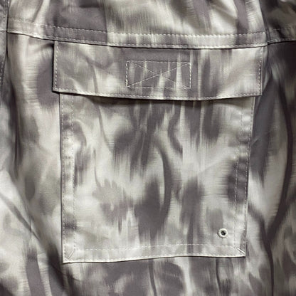 DSG Men's 6" Rec Shorts Palm Life Pure White Floral Stylish Relaxed DAM12111PRT