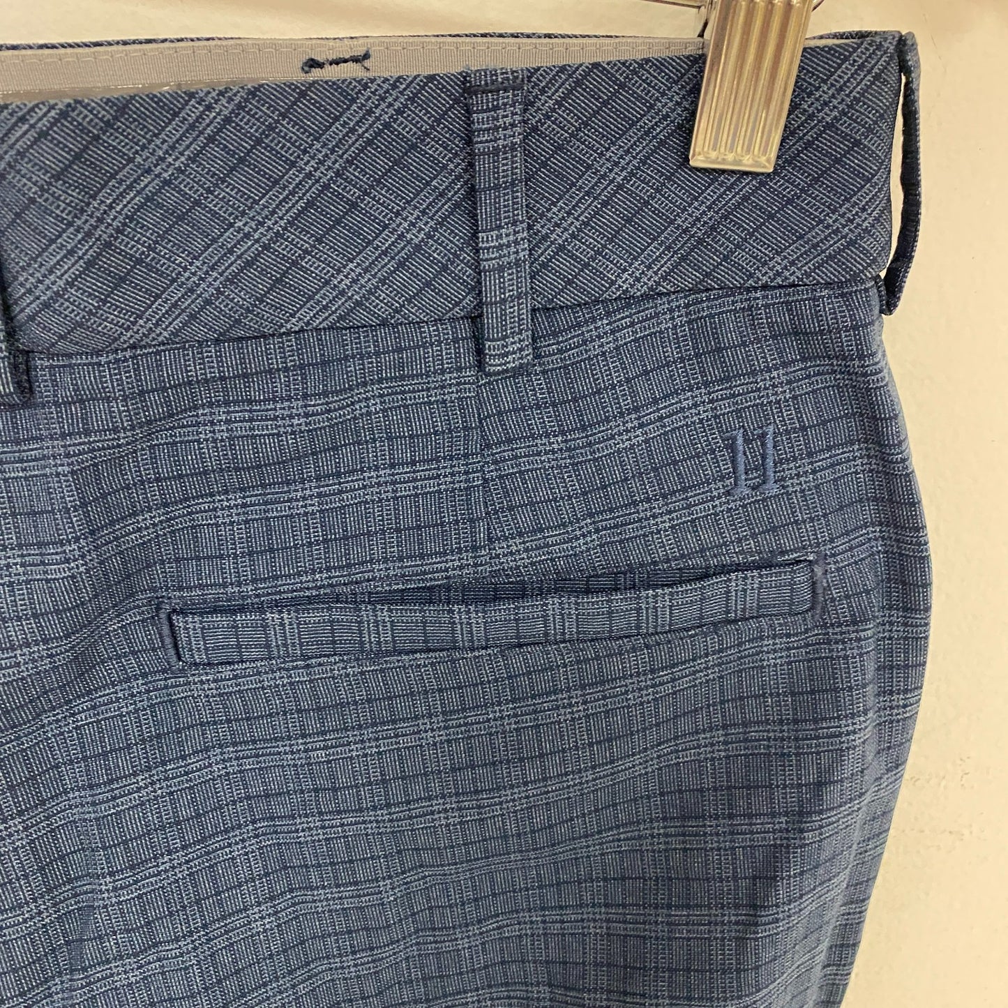 Walter Hagen Mens Perfect 11 Tonal Plaid Short Navy MGA14163