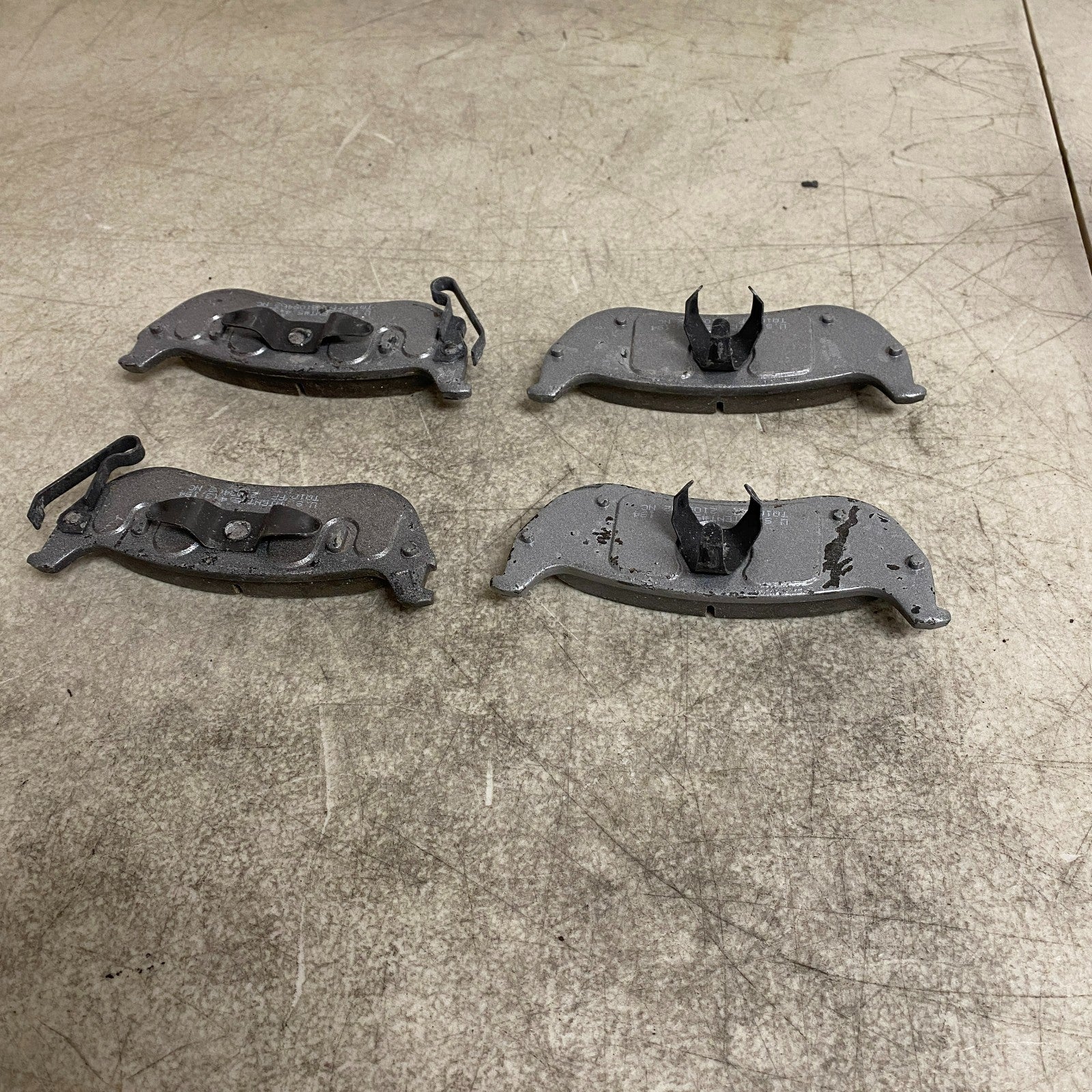 Wagner QC998 Brake Pads ThermoQuiet Ceramic Rear 2004-2008 Chrysler Pacifica