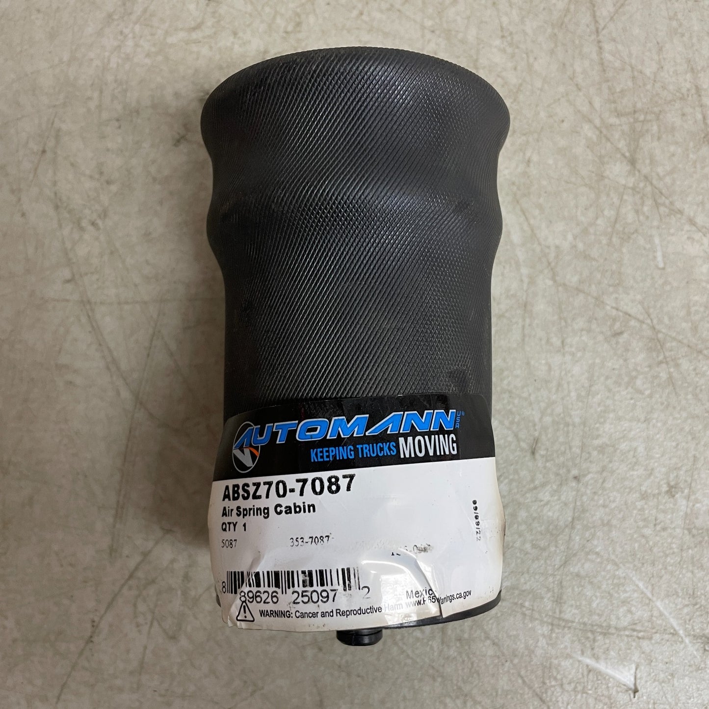 Automann ABSZ70-7087 Sleeve-Type Cabin Air Spring 5.5" Height 807-1015 lb Load