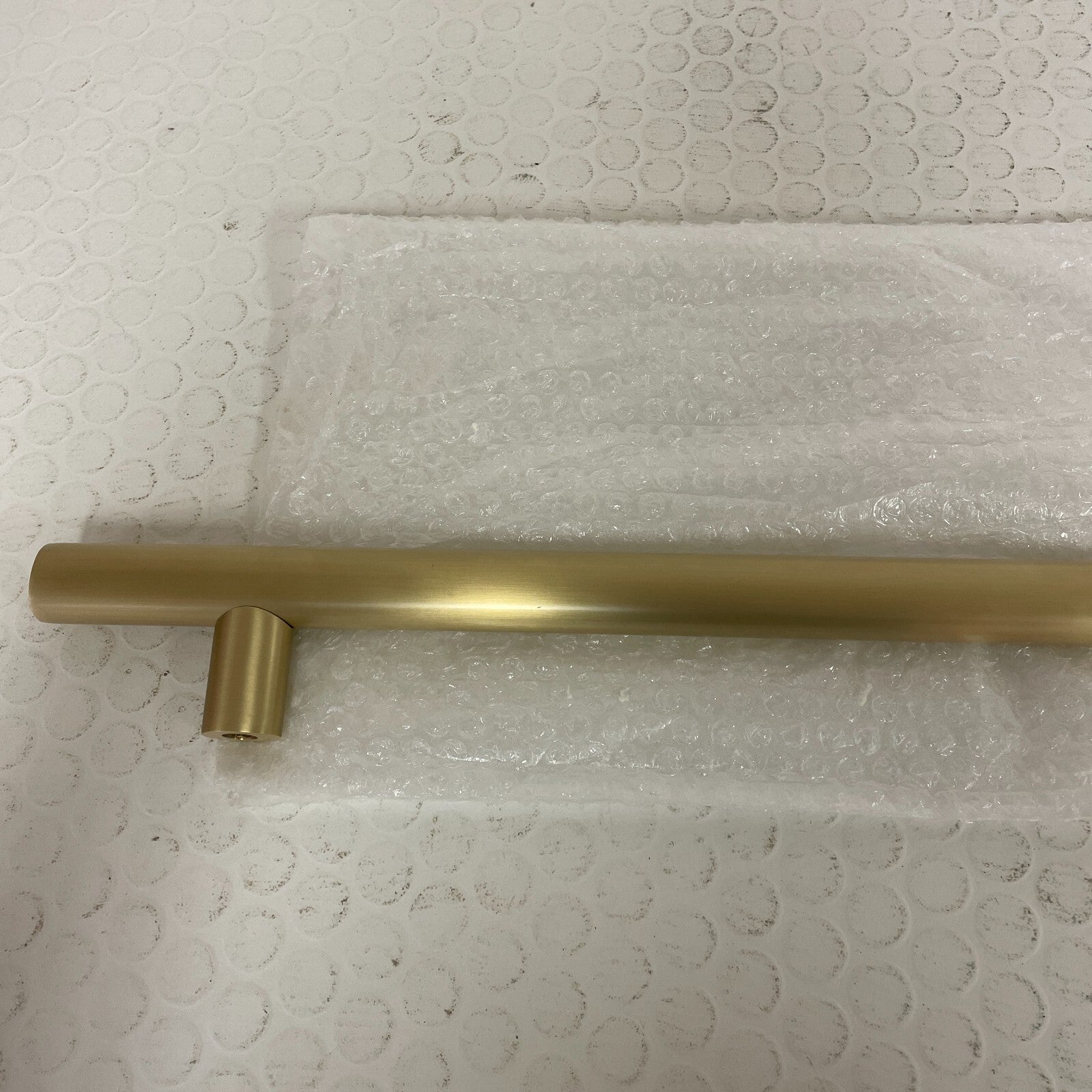 Signature Hardware Kobe 24″ Satin Brass Door Pull EH5875.24.SBS