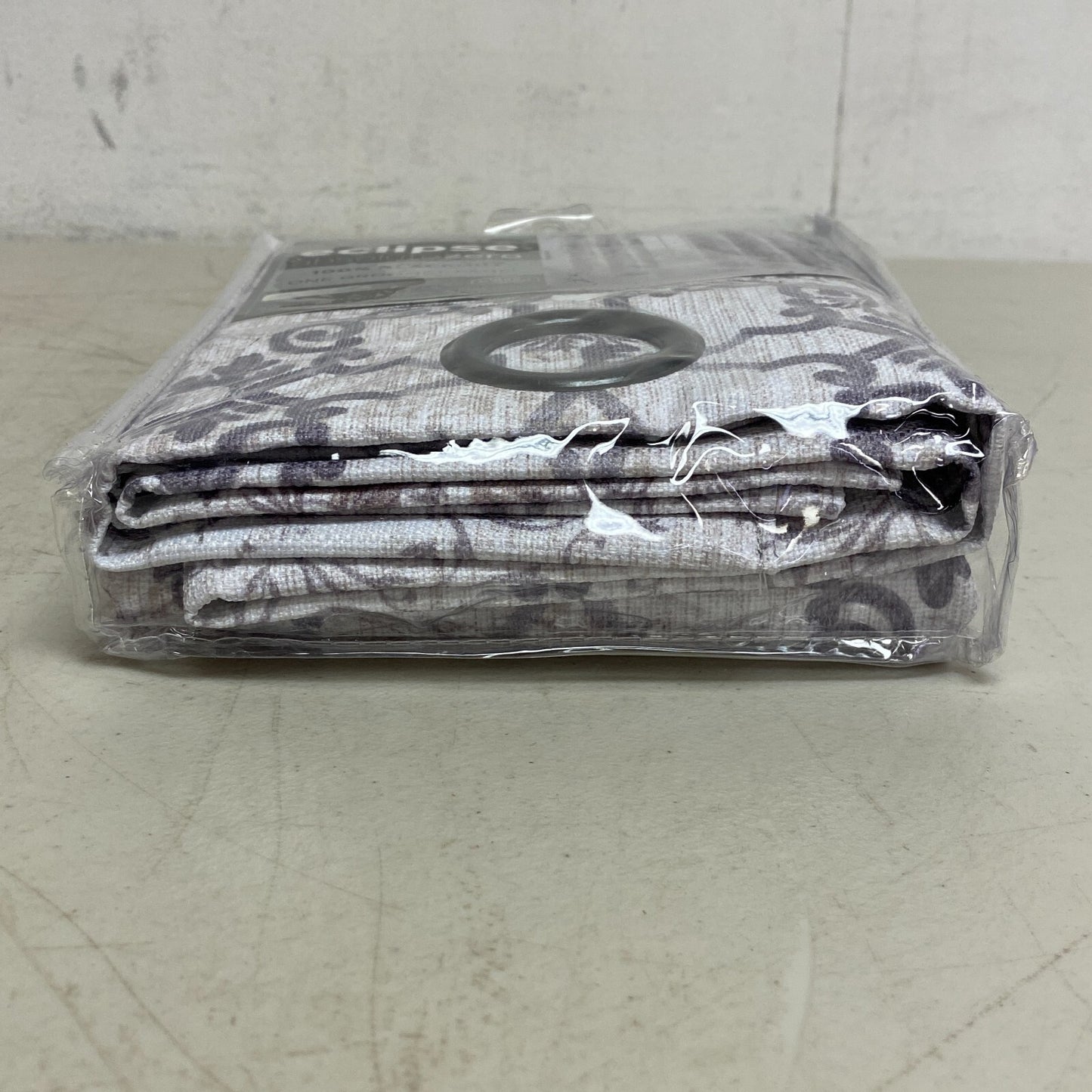 Eclipse Martina Medallion Absolute Zero 100% Blackout Curtain Panel  40 inx84 in