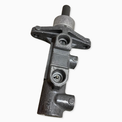 Carquest 10-2917 Reman Brake Master Cylinder 1" Bore Jeep Grand Cherokee 99–04