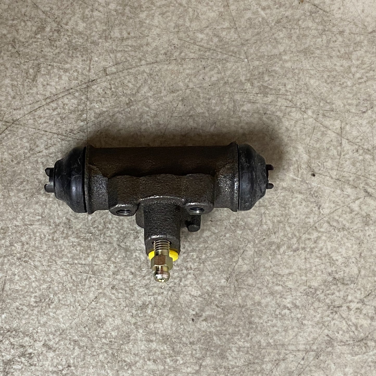 DORMAN W37752 Rear Drum Brake Wheel Cylinder 87-93 Mazda B2200 B2600 Driver Side