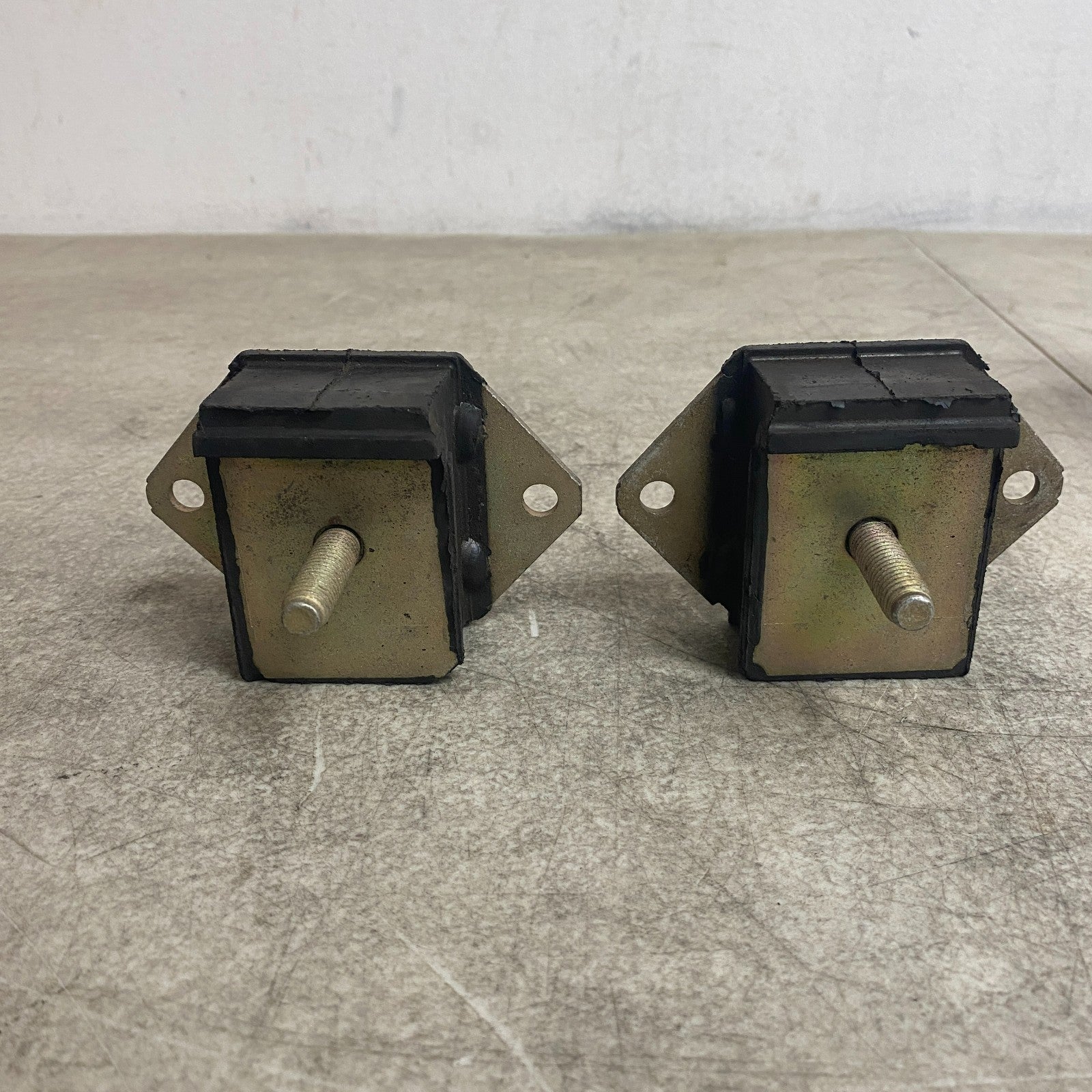 Front Engine Mount 1807.25 for Peugeot 404 504 505 Diesel & Petrol