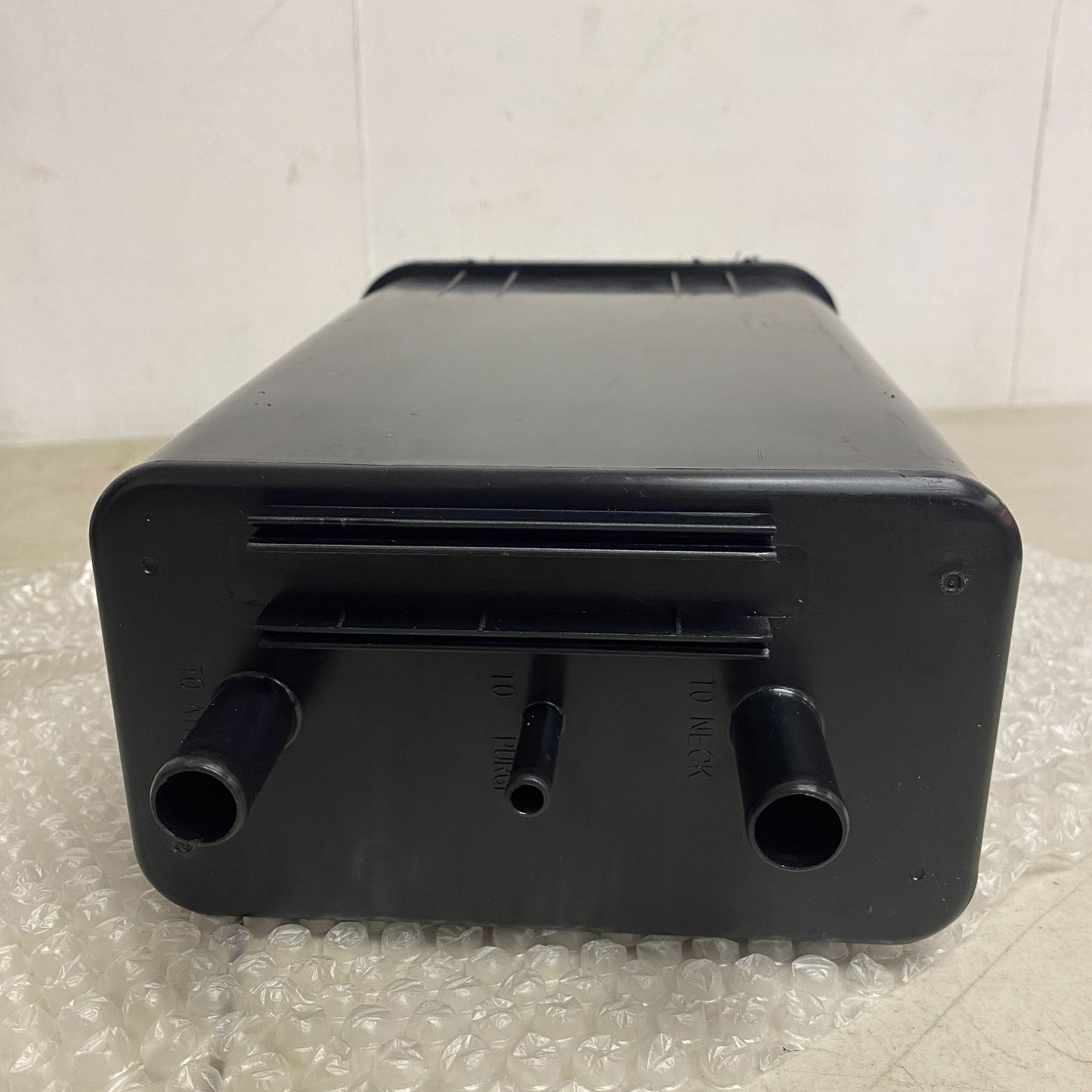 CARQUEST Premium Vapor Canister Charcoal Emission Canister Black CPN1316