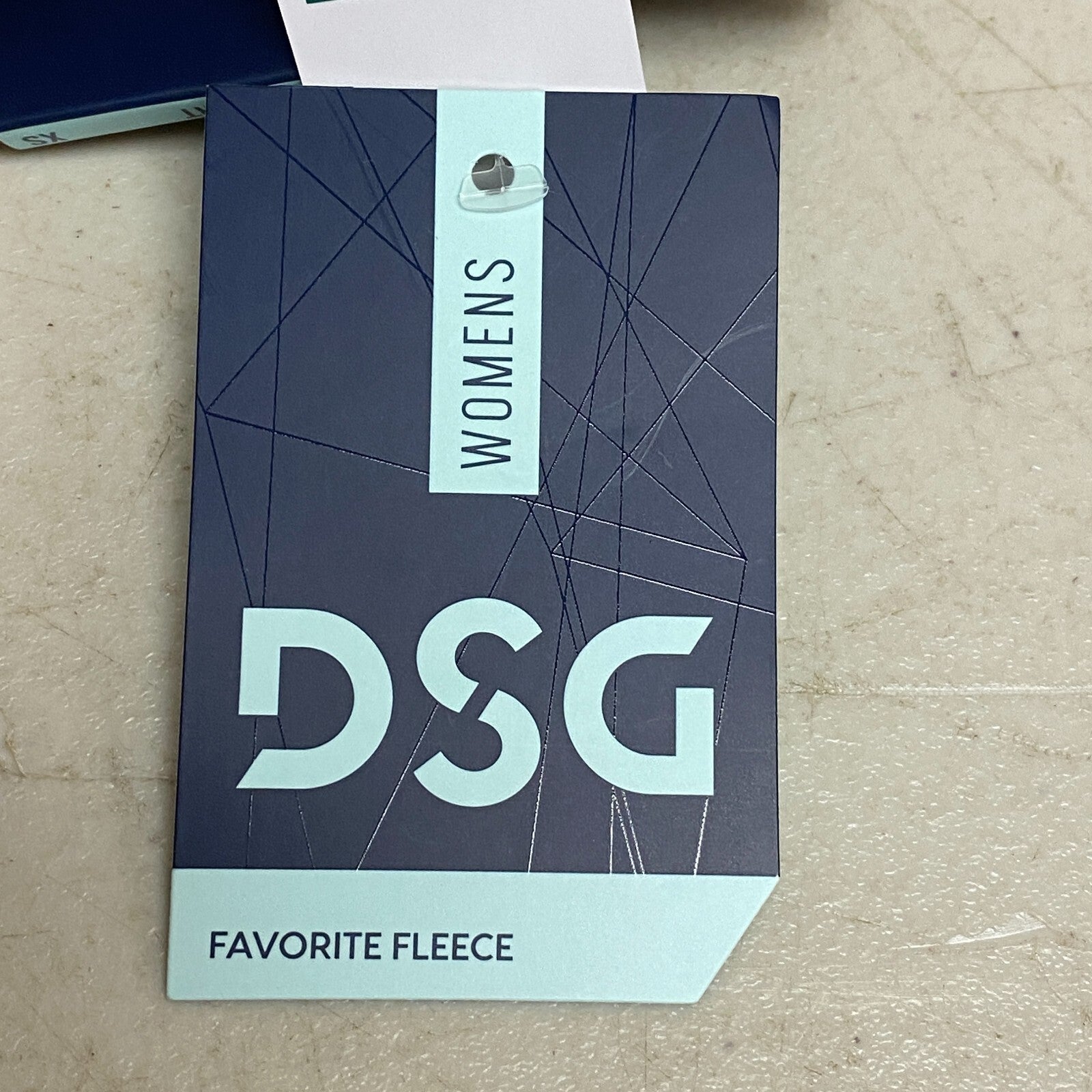 DSG Women 3"Favorite Fleece Quilted Boyfriend MidRise Short Cadet Brown DAW23412