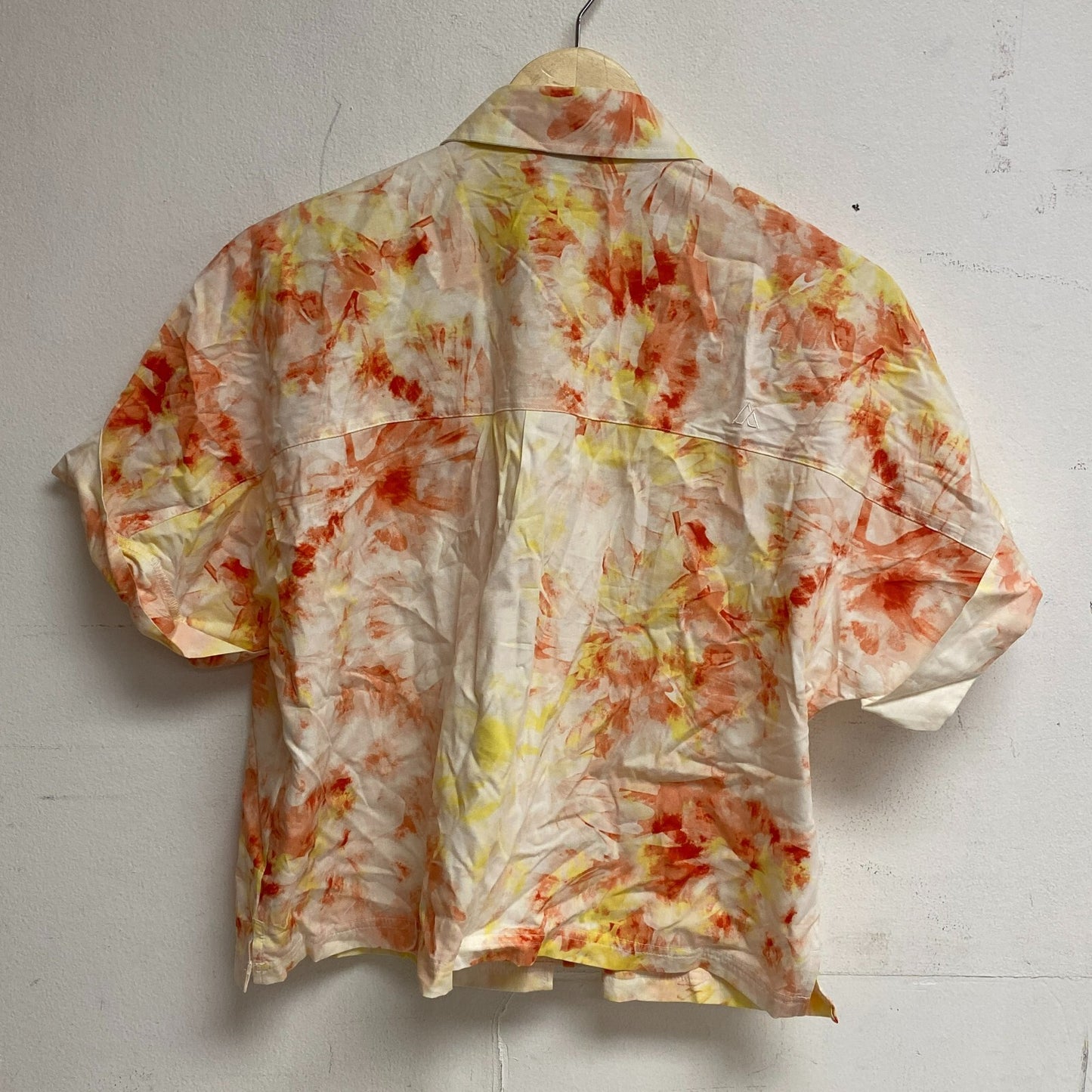 Alpine Design Womens W Ad SS Woven Button Down Soft Peach/ Floral ADW13202