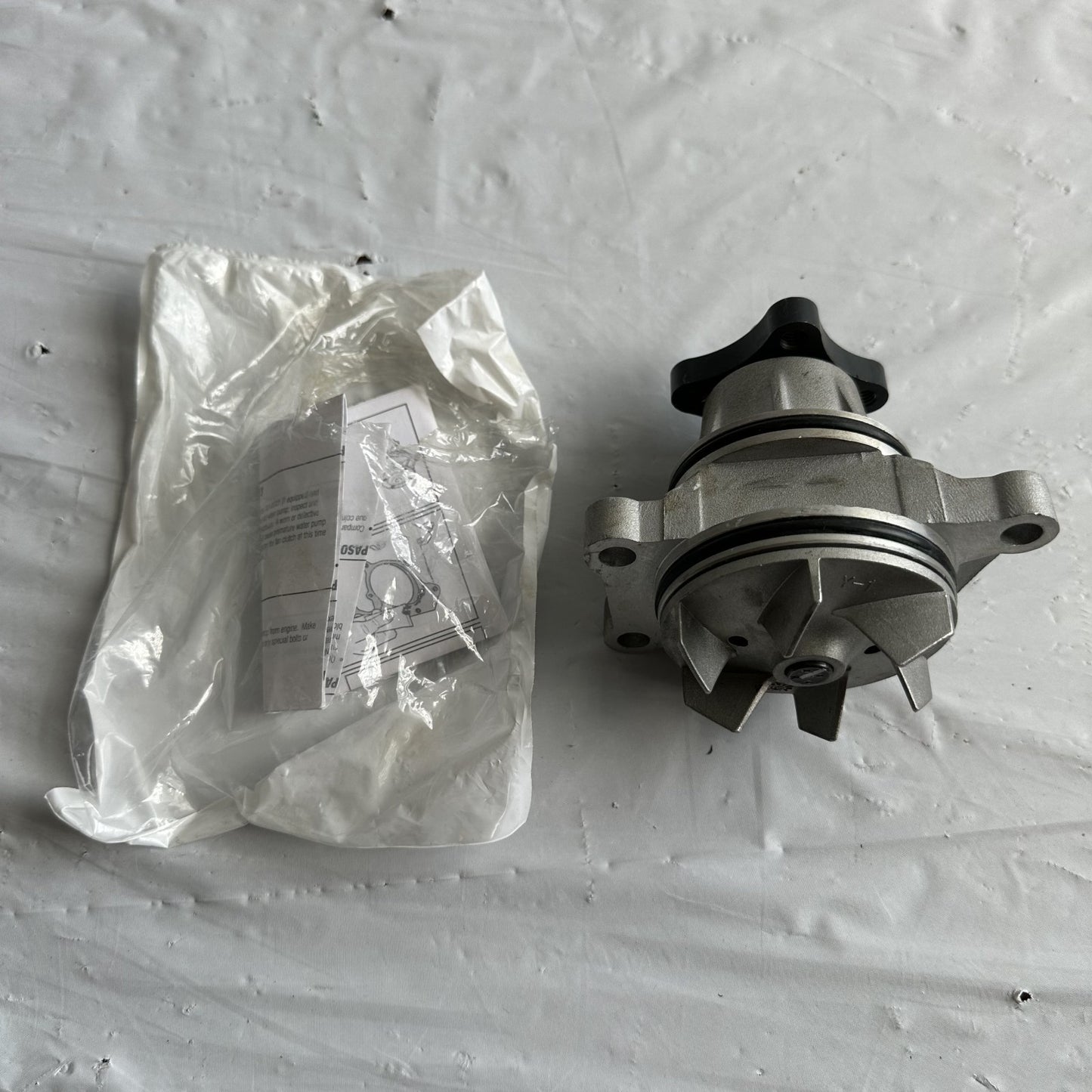 Carquest T1183 Engine Water Pump w Gasket