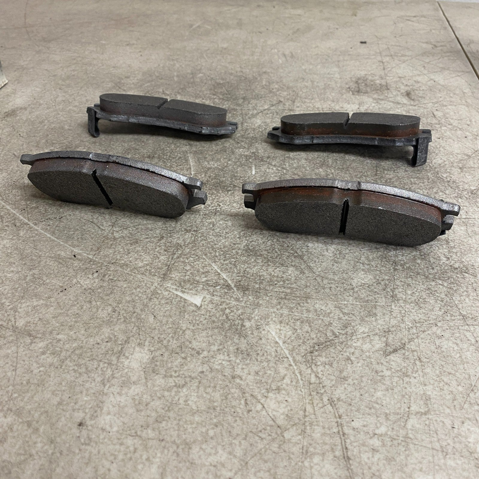 Wagner MX728 Brake Pads ThermoQuiet Semi-Metallic Front 1997-2002 Saturn SL