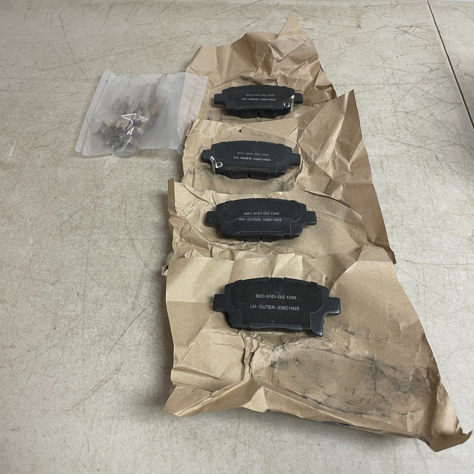 Bendix SBC1249 Premium Ceramic Front Brake Pads for Scion xA xB 2005–2006