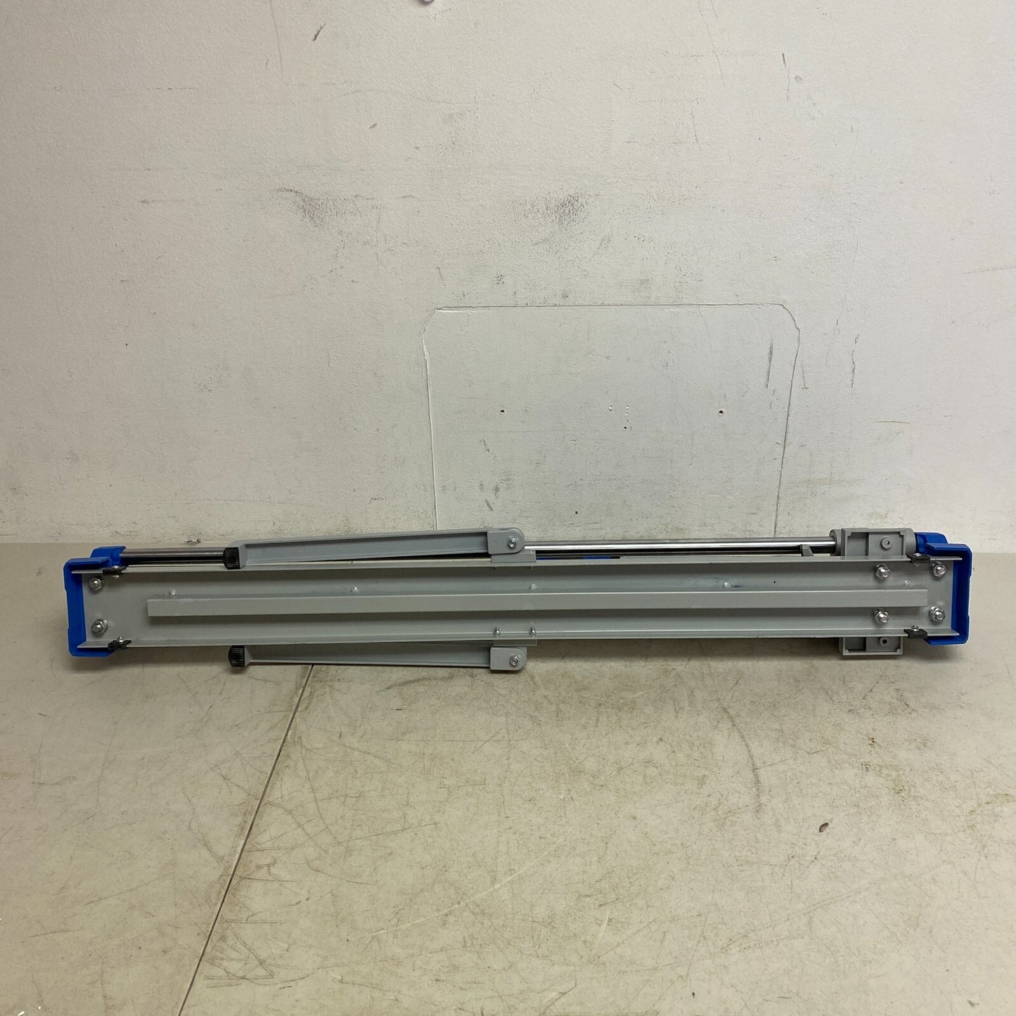 Kobalt 30 inch Tile Cutter 7/8 Cutting Wheel Up to 1/2 inch Thickness