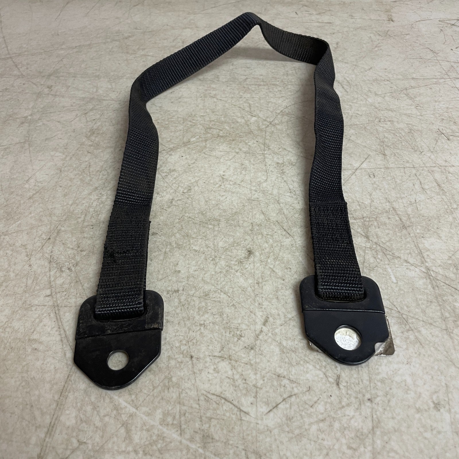 Automann HLK2140 Hood Strap 33 " for Freightliner Columbia 2001–2017