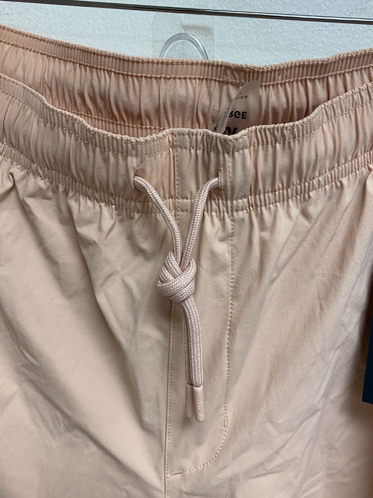 VRST Men's 5'' Everyday Elastic Waist Extra Comfort Short Pink  Crepe MAX100415