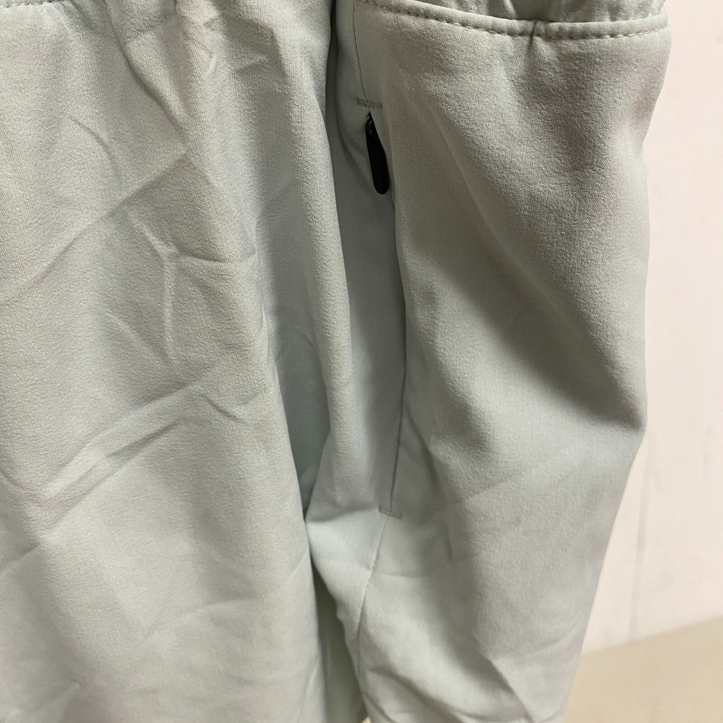 Calia Mid Rise Infinity Run Short Calming Green Relaxed fit WAX12336