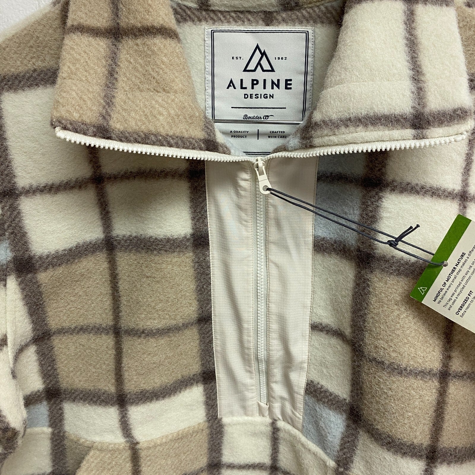 Alpine Design Women's W AD Wayfarer Fleece 1/4 Zip Frigid Plaid Tan ADW23680P