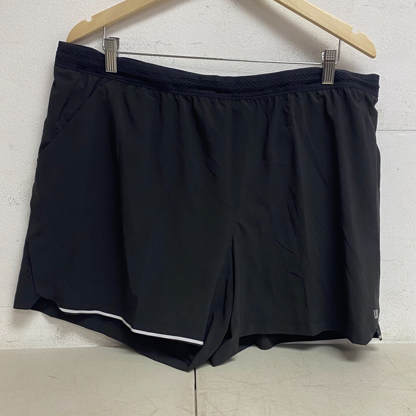 VRST Men's 5" Relaxed Fit Enthusiast Lined Run Short  Pure Black MAX100420