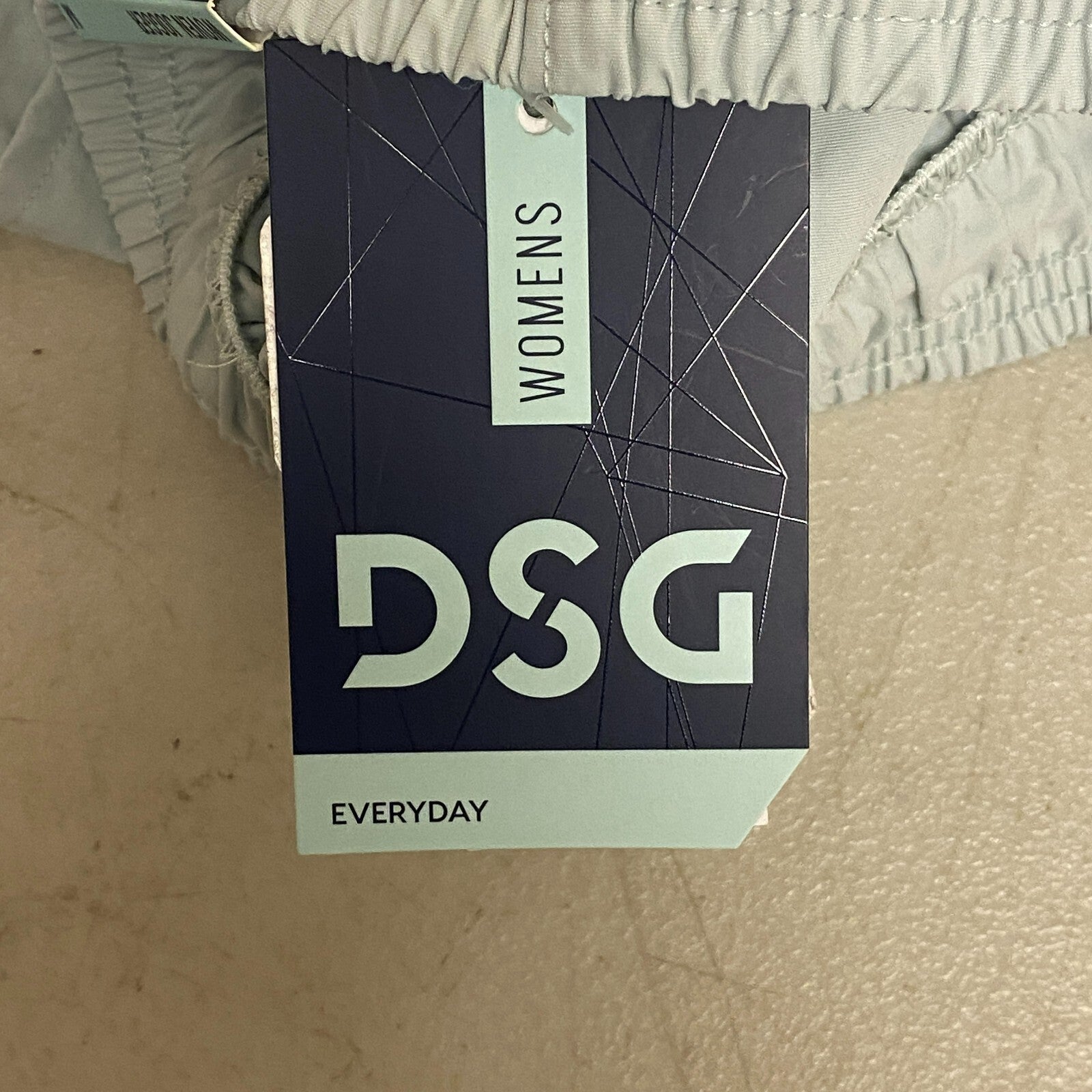 DSG Womens Cargo Woven Pants Pale Seagrass Solid Stylish Trendy DAW23103