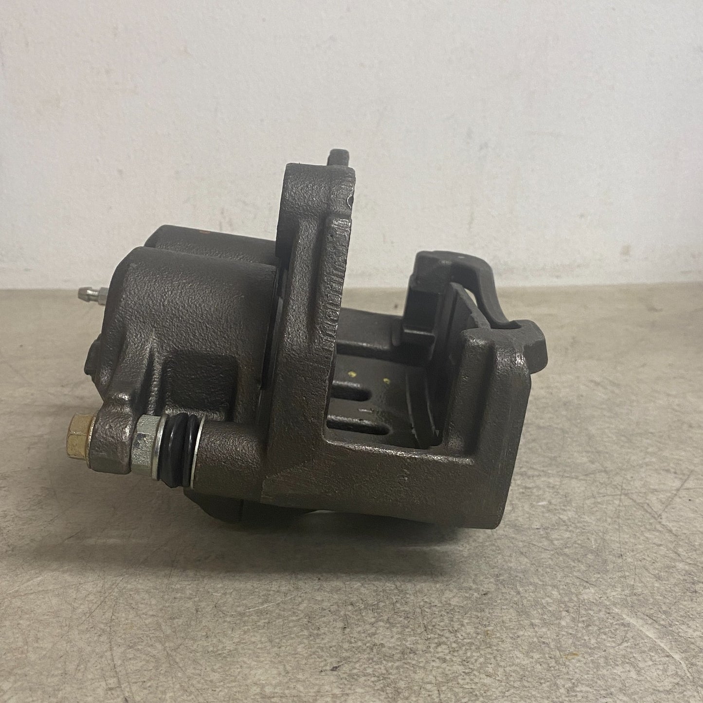 Perfect Stop 89-01606B REMAN Rear Disc Brake Caliper w Bracket