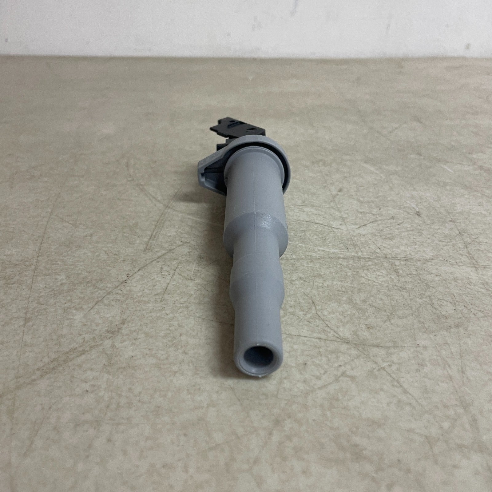 Bosch 0221504800 Ignition Coil 14V – Fits BMW / Mini / Z4 / X Series