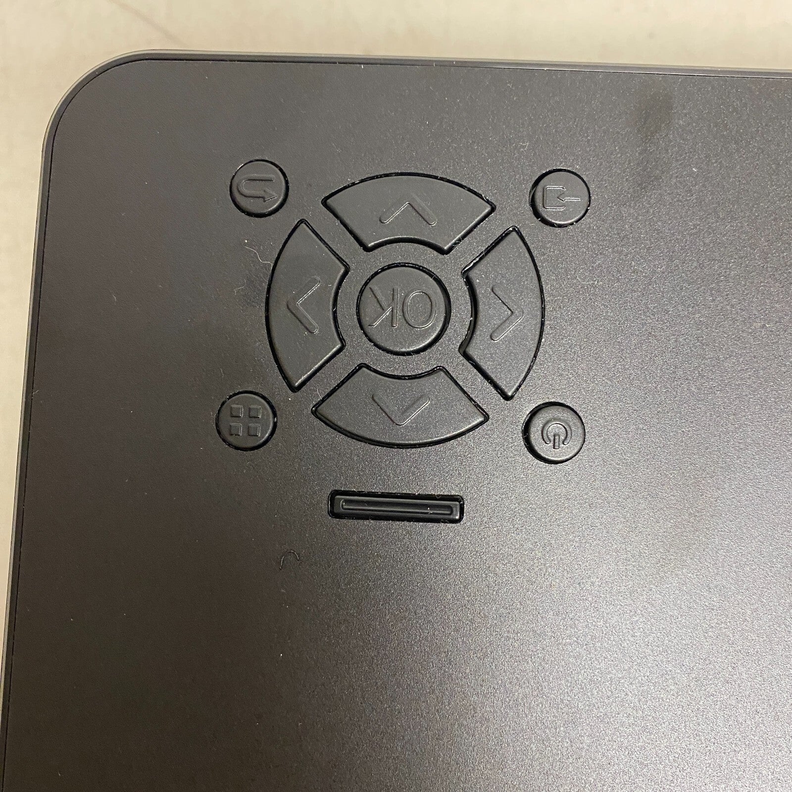 Roconia 150" Class FHD (1080p) LED Projector Movie Video Home Theater w/ Screen'