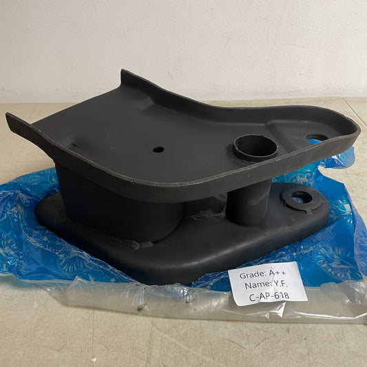 Automann Leaf Spring Hanger Front Hutch Bracket Heavy‑Duty Model M8288