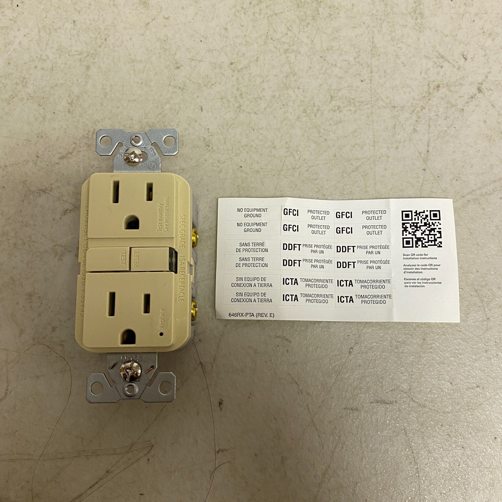 EATON GF15V RECEPTABLE 15A 125V OUTLET 2 PORT