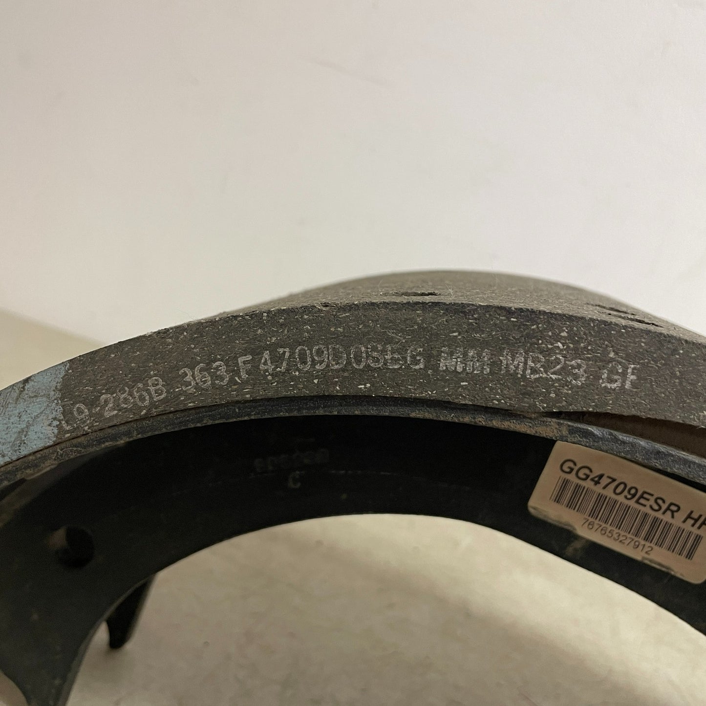 Haldex Drum Brake Shoe 16.5"x7" Rear Eaton ES 23K GAWR Heavy Duty GG4709ESR