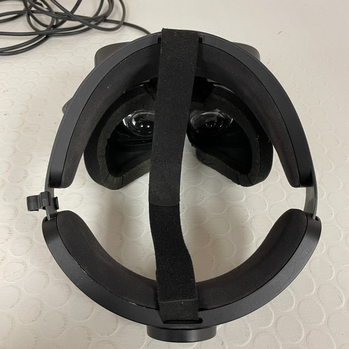 Oculus Rift S Virtual Reality Headset - Black (Includes Headset, Controllers)