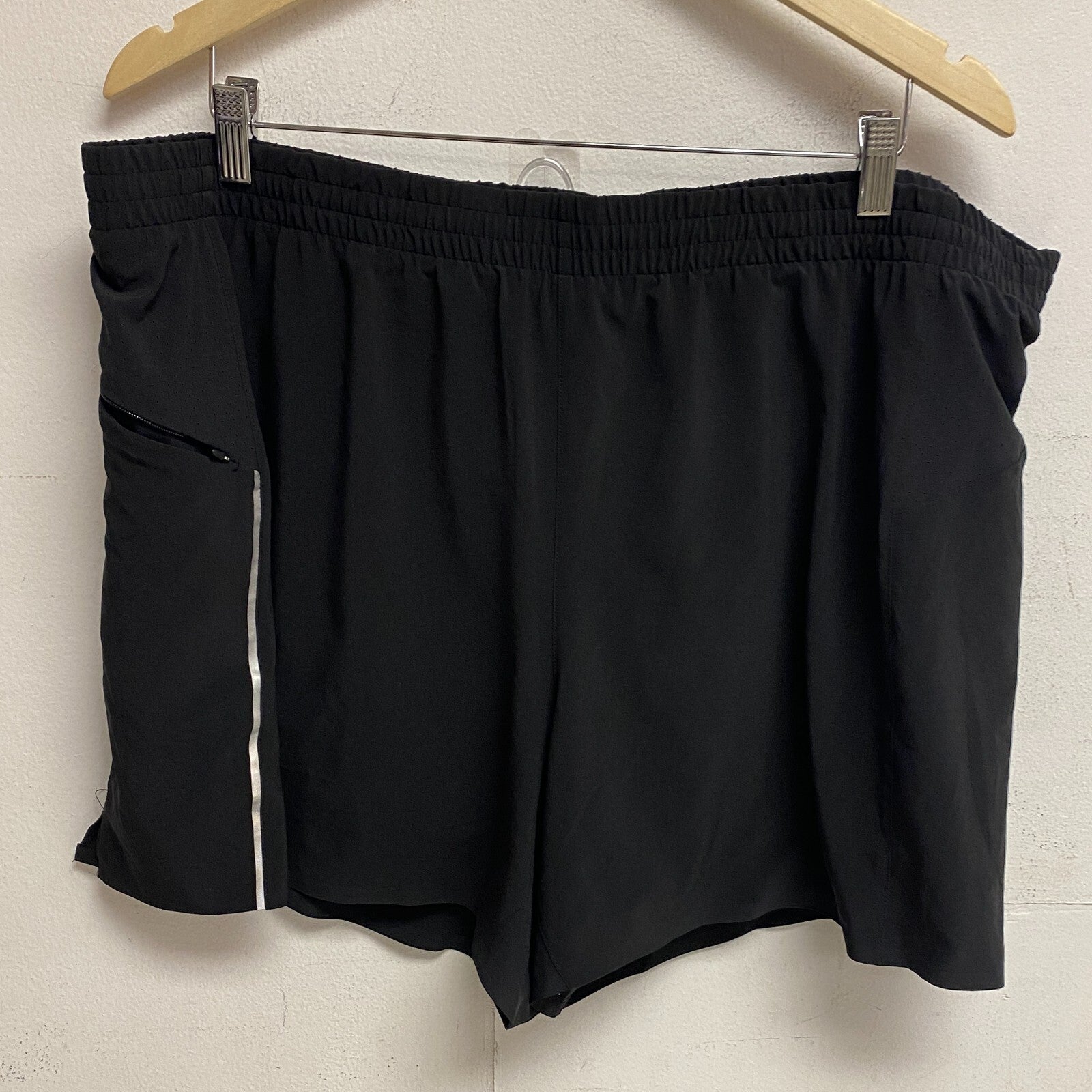 VRST Men's Accelerate 5" Short Pure Black MAX200439V BRAND NEW