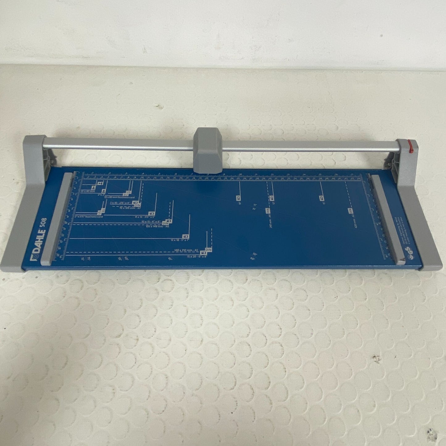 Dahle 508 Personal Rotary Trimmer 18″ Cut Length Self-Sharpening Auto Clamp