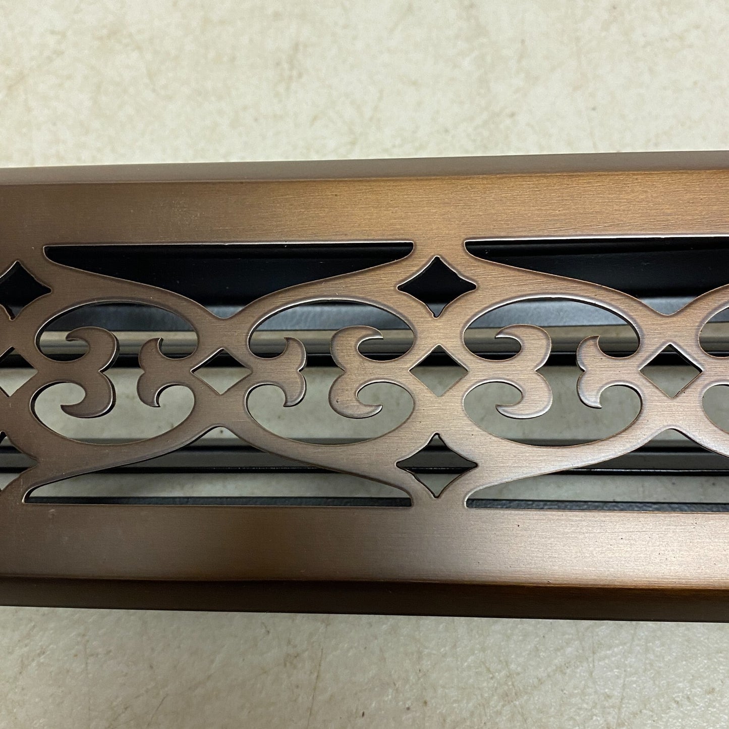 SIGNATURE HARDWARE OLD VICTORIAN STEEL FLOOR REGISTER WITH WALL CLIPS 2-1/4"....