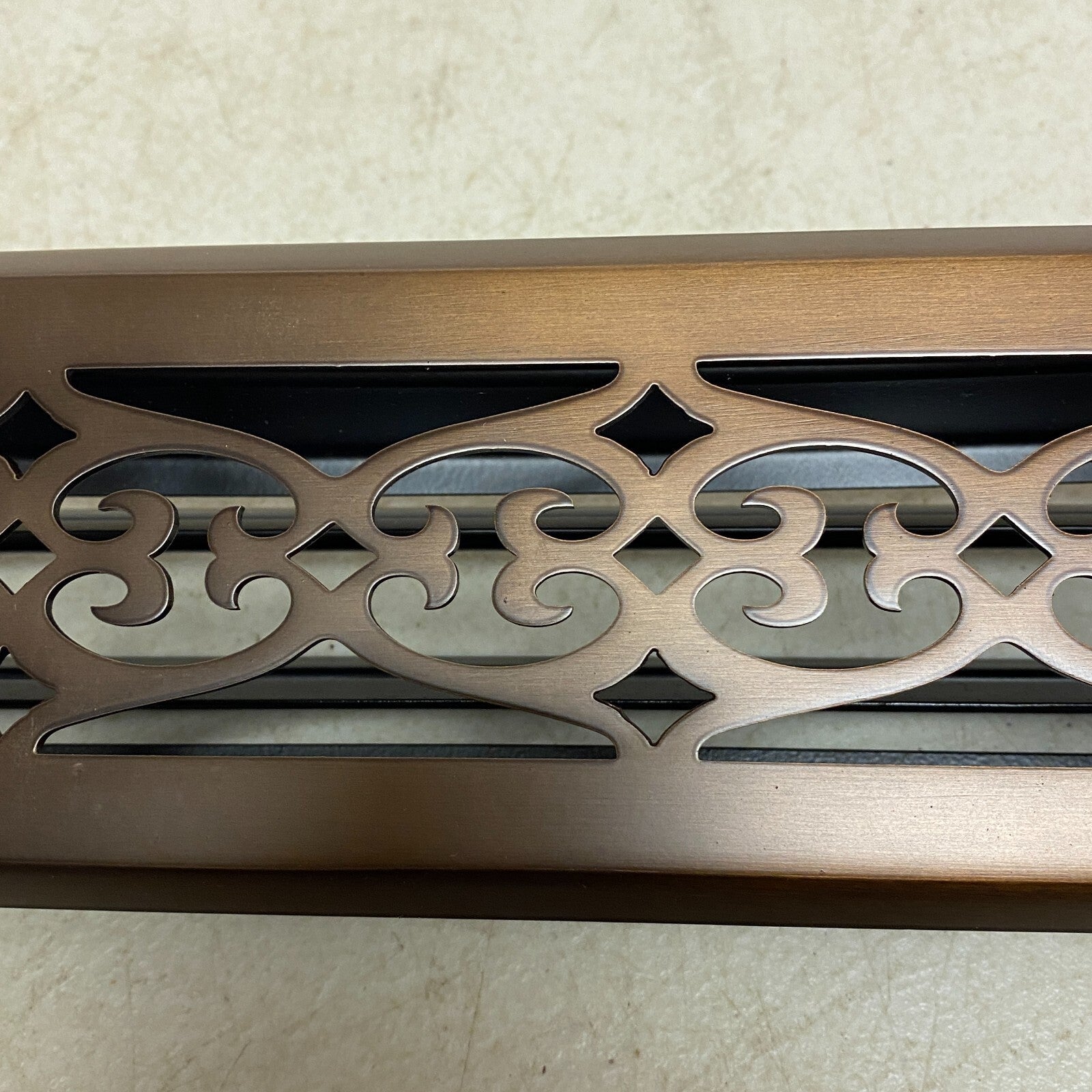 SIGNATURE HARDWARE OLD VICTORIAN STEEL FLOOR REGISTER WITH WALL CLIPS 2-1/4"....