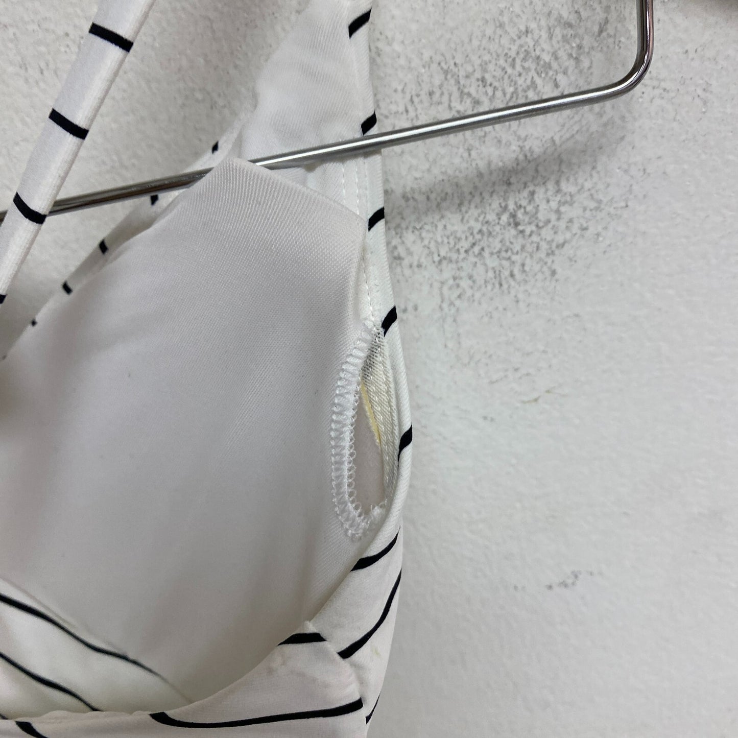 Calia Womens High Rise High Neck PowerSculpt Top Stripe White WSA22213PRT