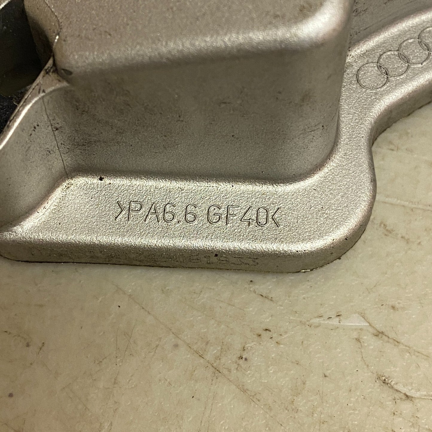 Audi Valve Cover Audi A8 2015-2018 , Used Good