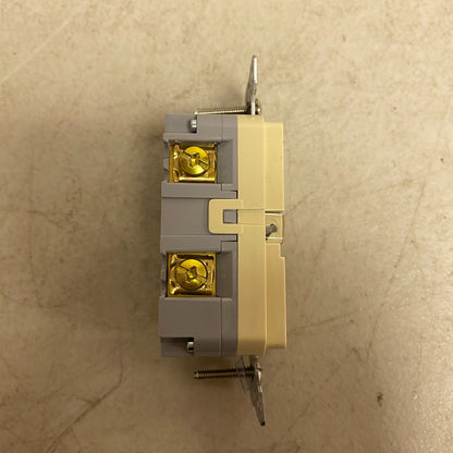 EATON GF15V RECEPTABLE 15A 125V OUTLET 2 PORT