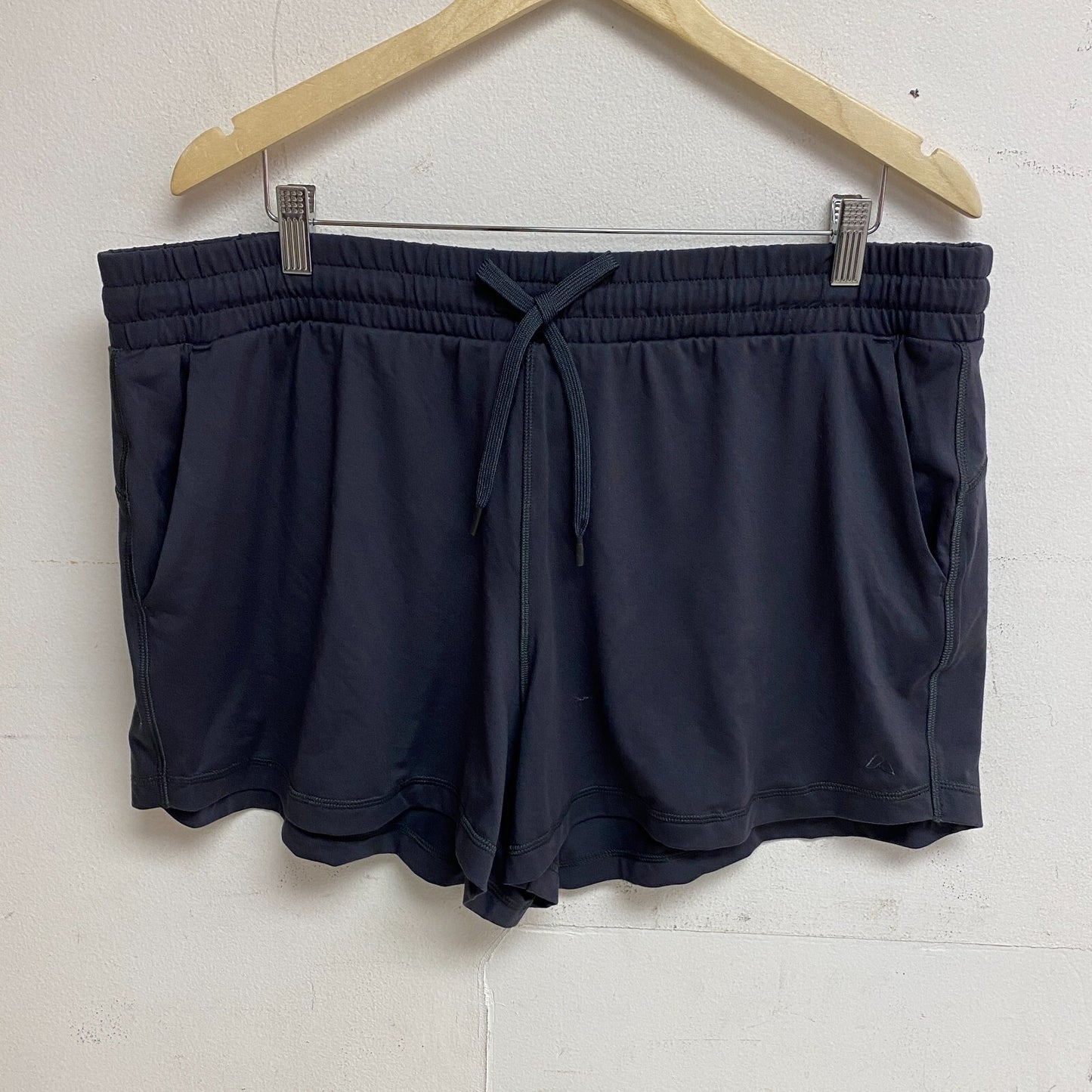 Alpine Design Women's W AD Field Knit Short Workwear Black ADW13807 BRAND NEW