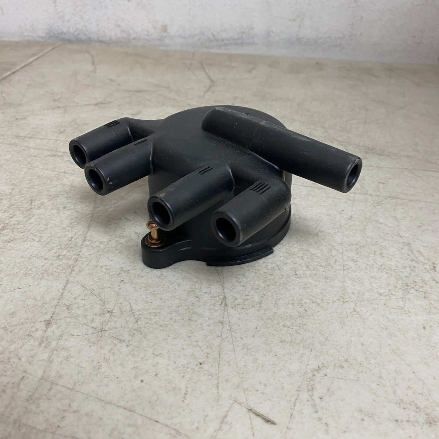 Standard Motor Products JH93 Distributor Cap 1983-1984 Honda Prelude