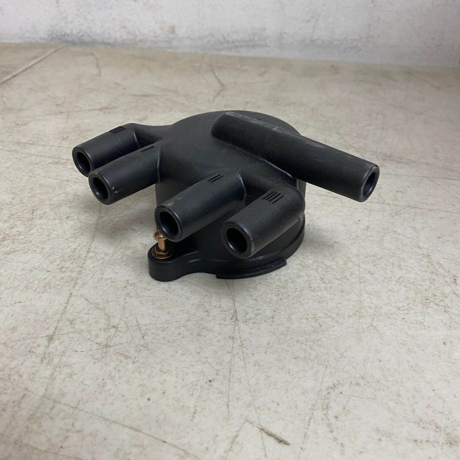 Standard Motor Products JH93 Distributor Cap 1983-1984 Honda Prelude