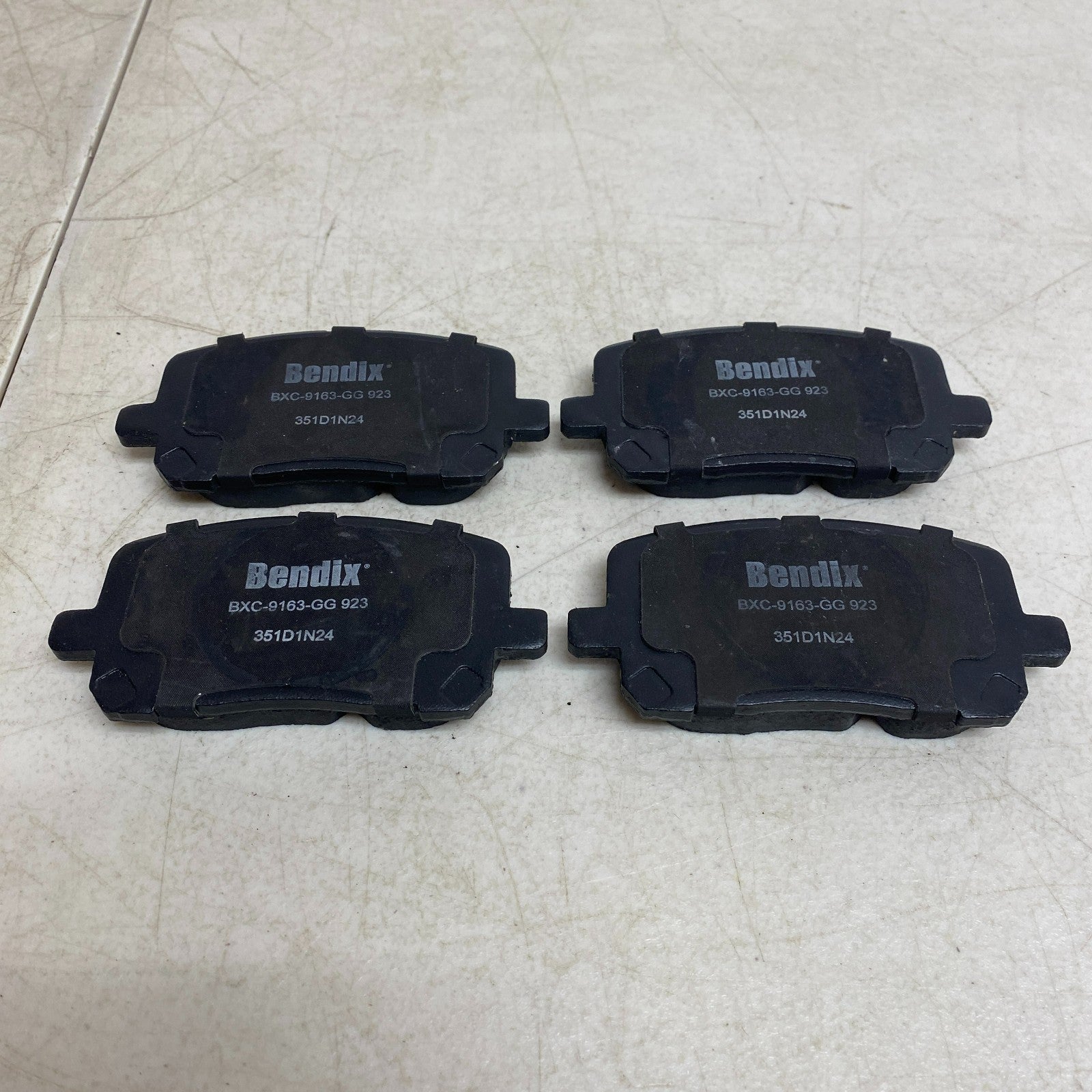 Bendix CFC923 Priority1 Ceramic Front Brake Pads for Corolla Vibe Matrix