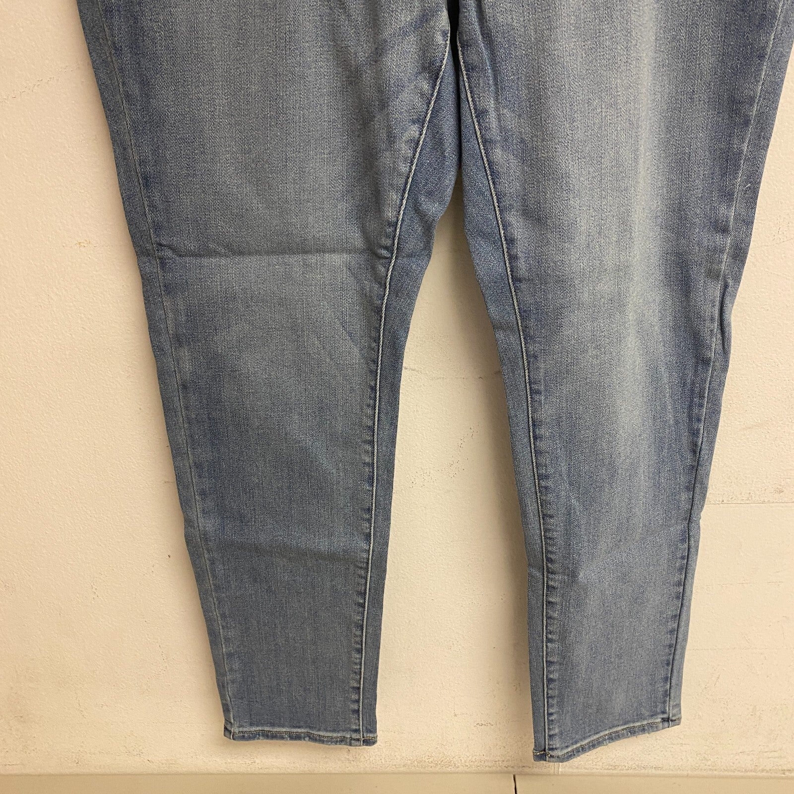 Ana Women's High Rise Exposed Button Skinny Jeans Size 16W Color Light Blue Bell