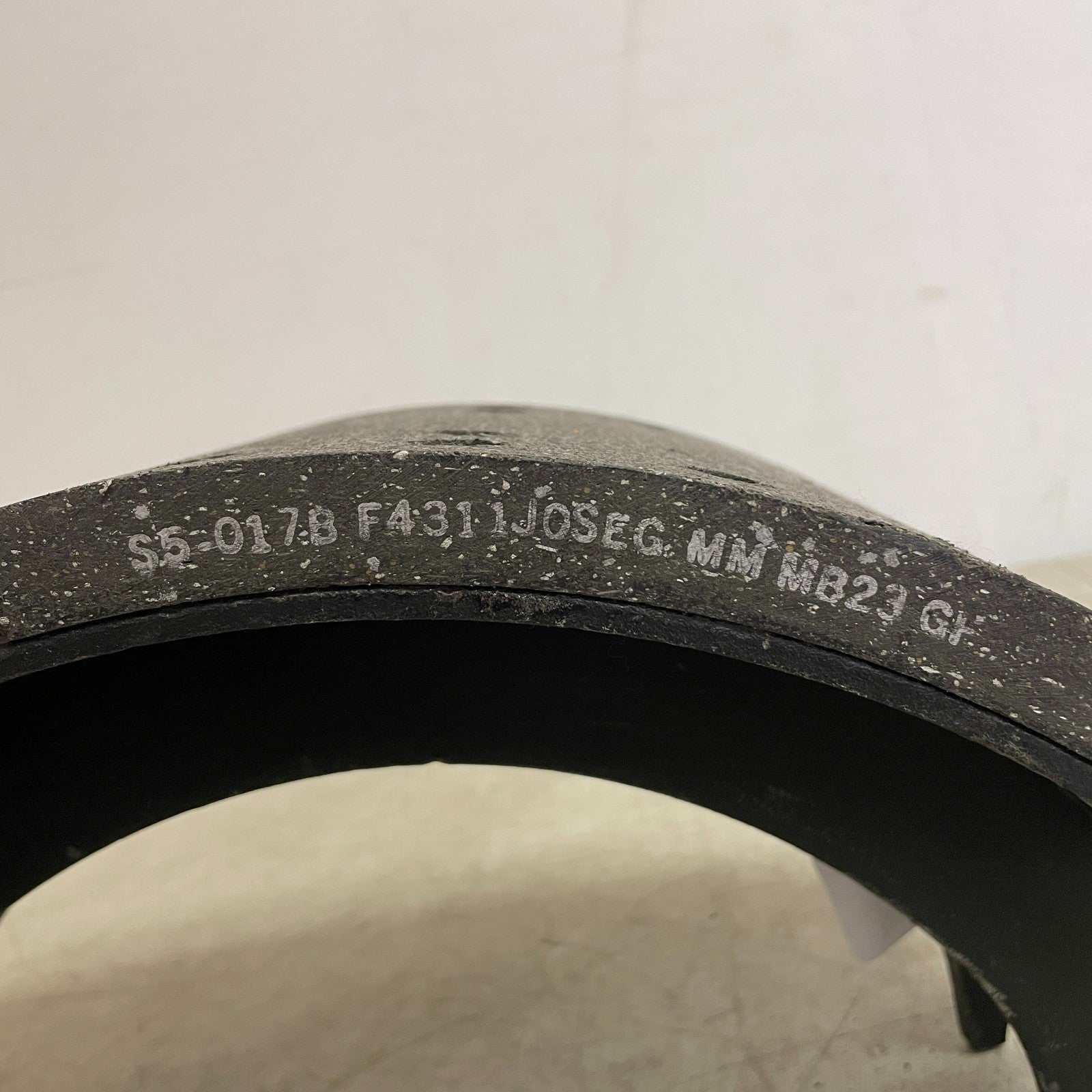 Haldex Relined Drum Brake Shoe Assembly 16.5"x7" S-Cam Heavy Duty GG4311ER