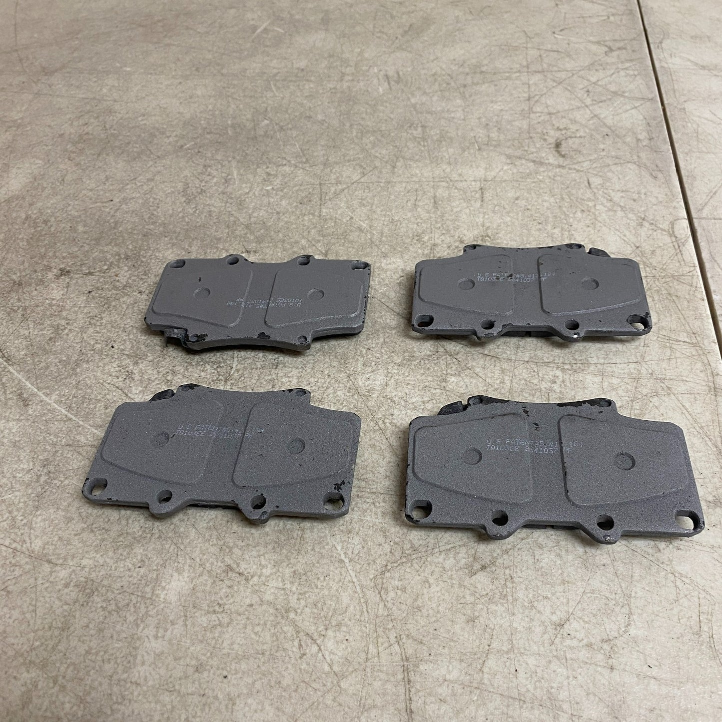 WAGNER MX502 Brake Pad Set Front Semi-Metallic 91-97 Toyota Land Cruiser