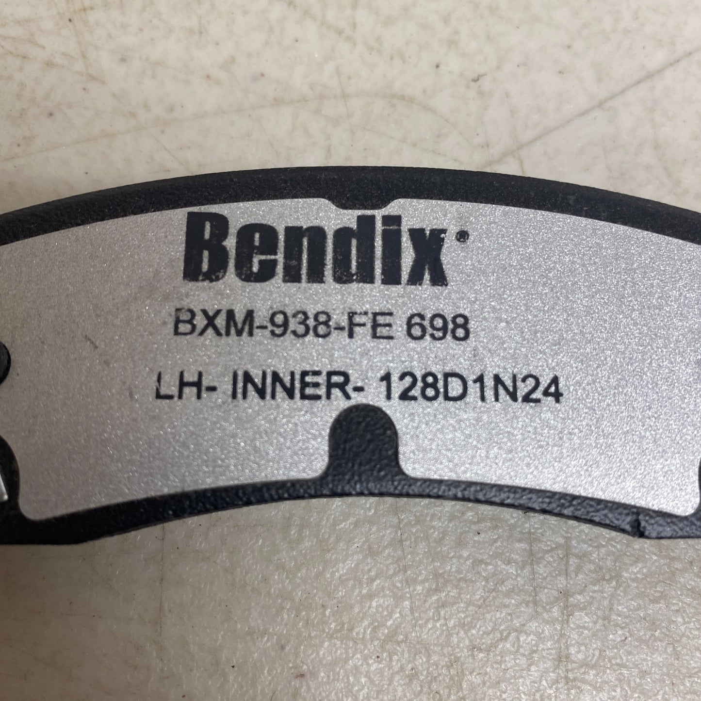 Bendix MKD698FM Fleet MetLok Semi-Metallic Rear Brake Pads Heavy Duty