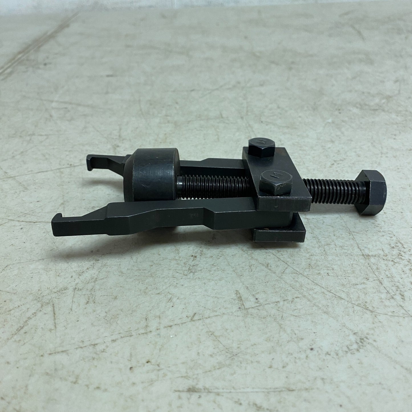 Mazda Oil Seal Remover 49 S019 005 Used Very Good