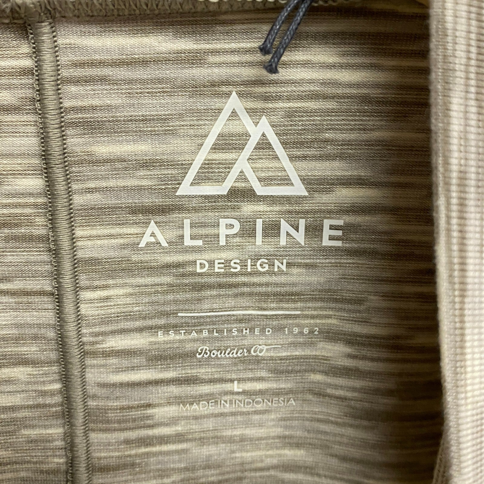 Alpine Design Women's W AD Field Knit Long Sleeve Mock Neck LIGHT KHAKI SPACE DY